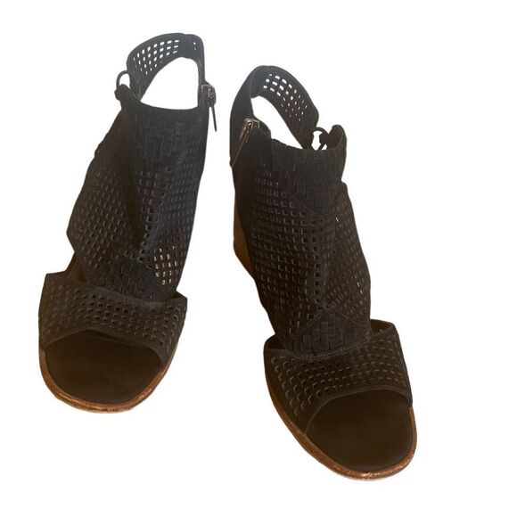 Vince Camuto Kampbell Open Toe Mesh Bootie Size 9 - Picture 2 of 8